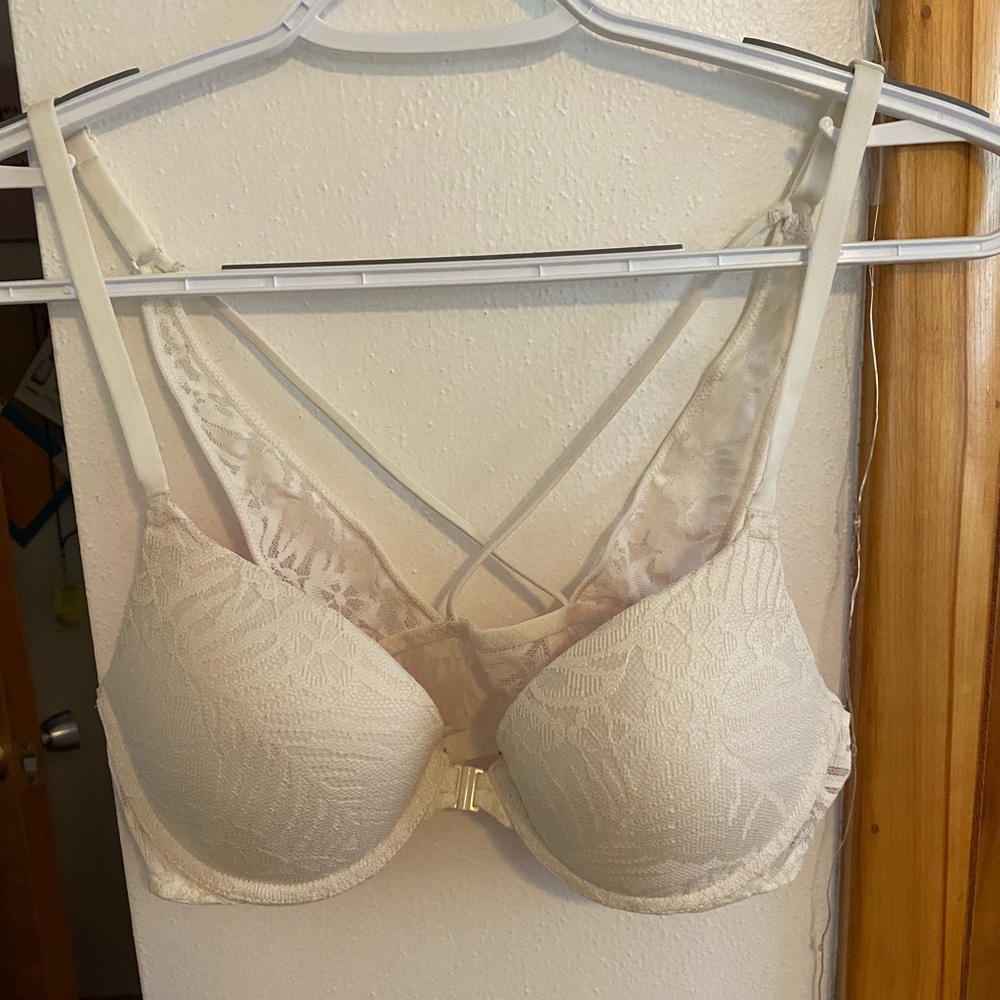 Pink Victoria’s Secret Push Up Bra (front clasp)